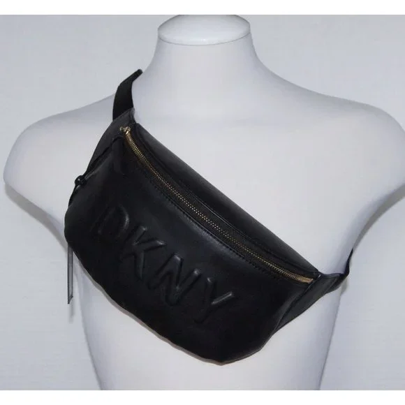 Priced reduced,....This weekend only......DKNY Tilly Belt Bag - Picture 1 of 14